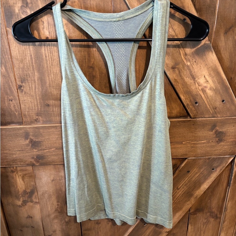 Lululemon swiftly tank - waist length